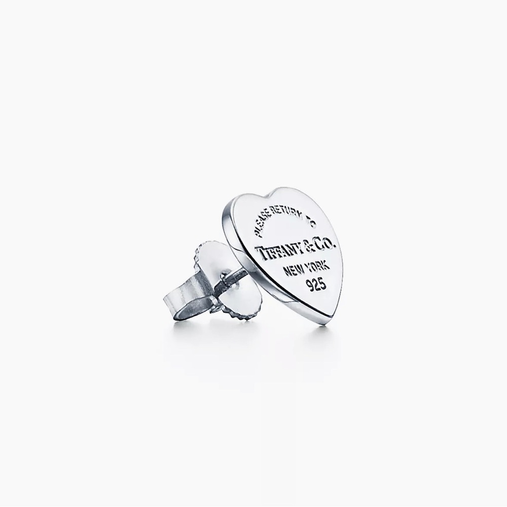 Heart Tag Stud Earrings in Silver, Mini